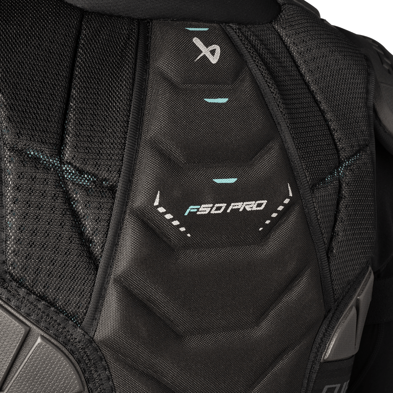 Нагрудник S26 F50 PRO SHOULDER PAD SR