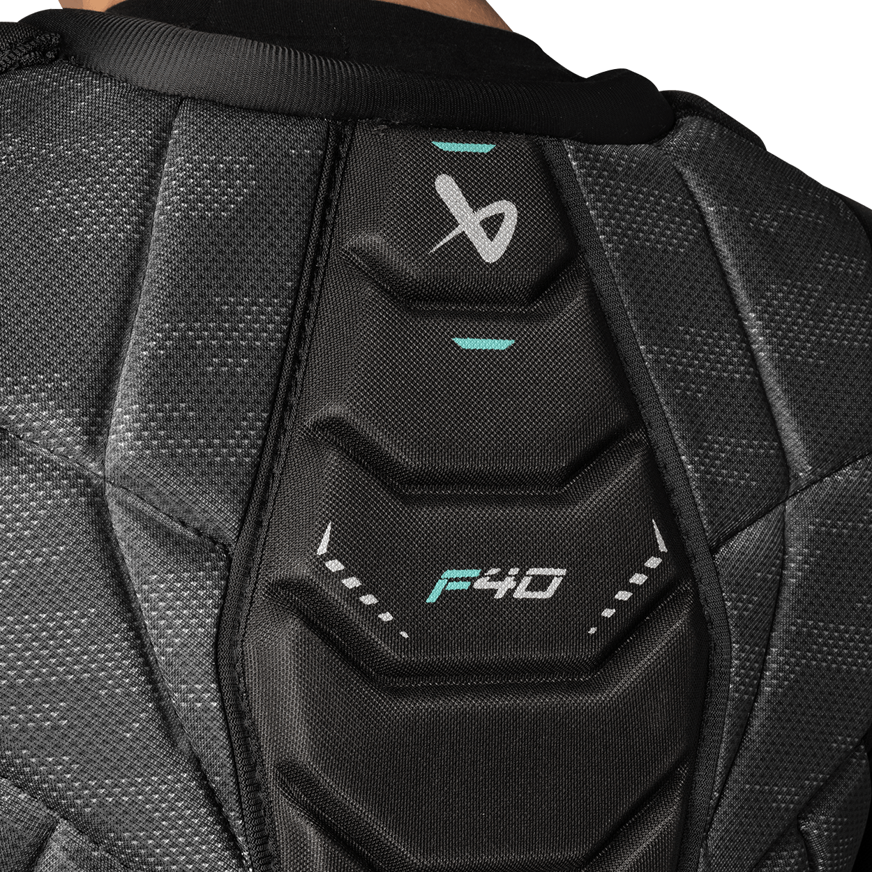 Нагрудник S26 F40 SHOULDER PAD SR